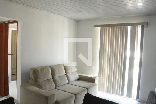 sala de apartamento para alugar com 2 quartos, 30m² em Dom Rodrigo, Nova Iguaçu