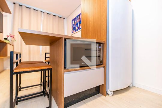 Studio de kitnet/studio à venda com 1 quarto, 32m² em Centro, Curitiba