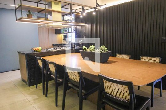 Sala de apartamento à venda com 3 quartos, 113m² em Jardim Maria Rosa, Taboão da Serra