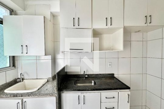 Cozinha e Área de Serviço de apartamento à venda com 3 quartos, 60m² em Santa Branca, Belo Horizonte