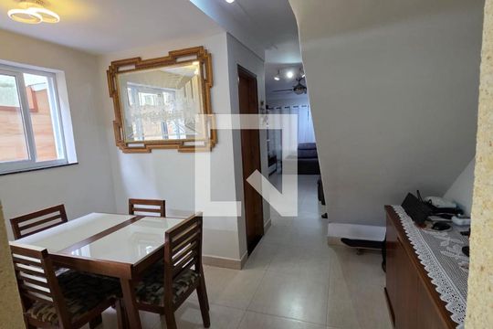 Sala de jantar de casa à venda com 3 quartos, 180m² em Jardim Santa Emilia, São Paulo