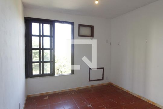 Suíte   de apartamento para alugar com 2 quartos, 55m² em Ogiva, Cabo Frio