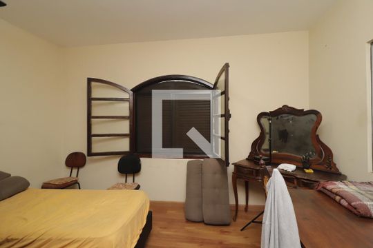 Quarto 2 de casa à venda com 6 quartos, 600m² em Vila Regina, São Paulo