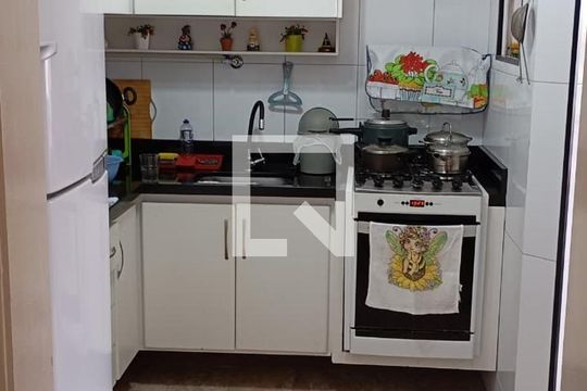 Cozinha de apartamento à venda com 2 quartos, 44m² em Parque Marajoara, Santo André