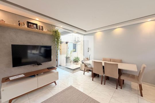 Casa à venda com 3 quartos, 169m² em Jardim Promeca, Várzea Paulista