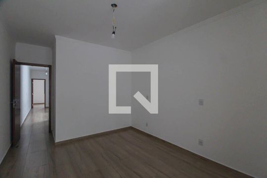 Suíte de casa à venda com 3 quartos, 110m² em Vila Alpina, São Paulo