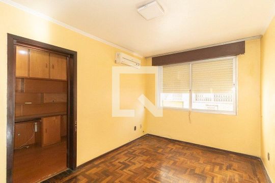 Sala de apartamento para alugar com 3 quartos, 113m² em Nonoai, Porto Alegre