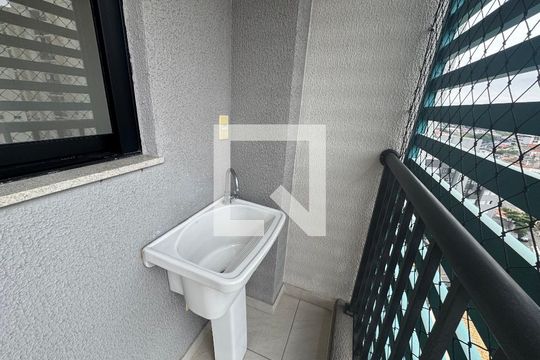 Área de Serviço de apartamento para alugar com 1 quarto, 40m² em City Bussocaba, Osasco