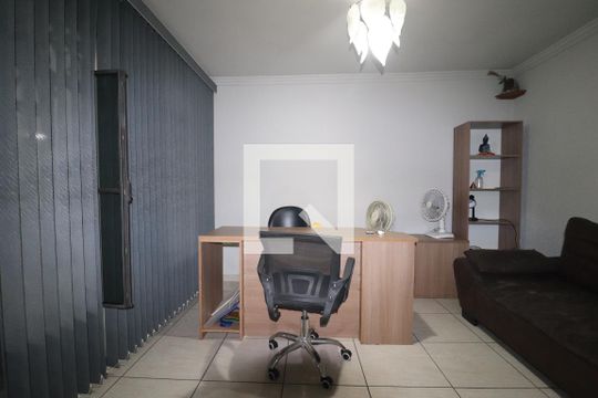 Escritório de casa à venda com 3 quartos, 173m² em Utinga, Santo André