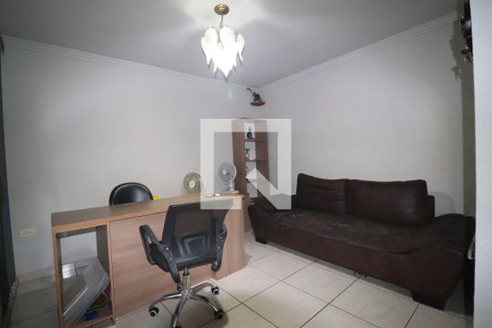 Escritório de casa à venda com 3 quartos, 173m² em Utinga, Santo André