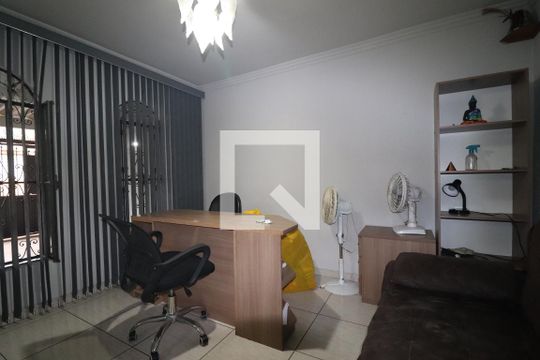 Escritório de casa à venda com 3 quartos, 173m² em Utinga, Santo André