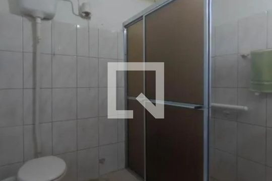 Banheiro 1 de casa à venda com 4 quartos, 127m² em Menino Deus, Porto Alegre