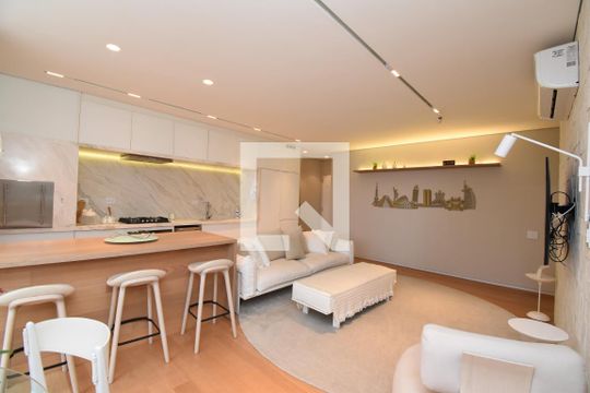 Sala de apartamento à venda com 2 quartos, 120m² em Bigorrilho, Curitiba