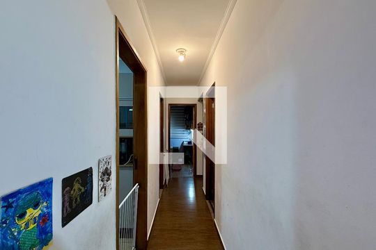 Corredor Quartos  de apartamento à venda com 3 quartos, 77m² em Jardim Novo Santo Amaro, São Paulo