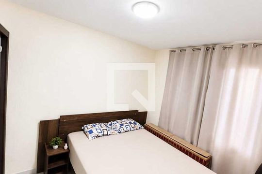 Quarto 2 de apartamento para alugar com 2 quartos, 55m² em São Marcos, Salvador