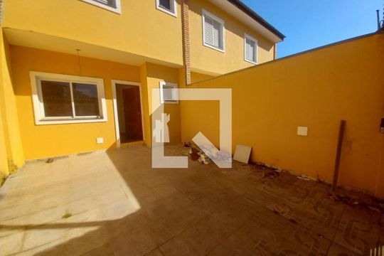 Casa à venda com 3 quartos, 89m² em Jardim Sabara, São Paulo