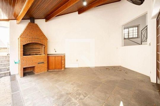 Casa à venda com 3 quartos, 253m² em Residencial Seis (Alphaville), Santana de Parnaíba