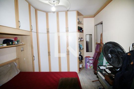 Quarto 1 de apartamento à venda com 2 quartos, 56m² em Olaria, Rio de Janeiro