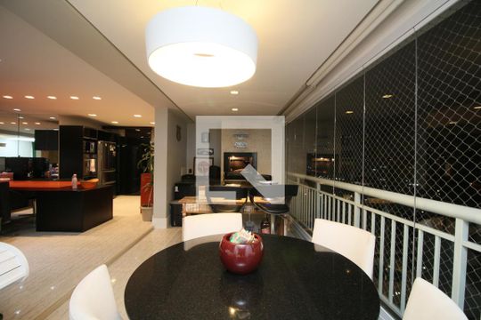 Apartamento à venda com 2 quartos, 141m² em Jardim Colombo, São Paulo