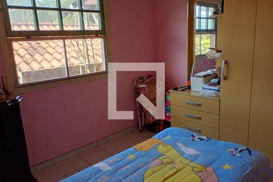 Quarto de casa à venda com 3 quartos, 3000m² em Vila Sao Jose, Várzea Paulista