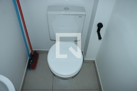 Casa de Condomínio para alugar com 2 quartos, 50m² em Água Espraiada (caucaia do Alto), Cotia