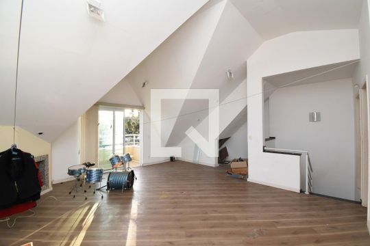 Ático de casa para alugar com 3 quartos, 360m² em Santa Felicidade, Curitiba