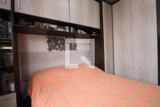 Quarto 1 de apartamento para alugar com 2 quartos, 53m² em Vila Antonieta, São Paulo