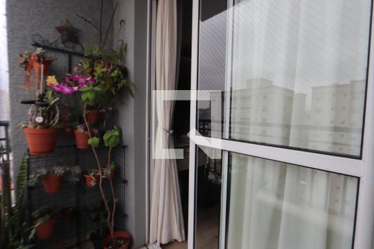 Varanda de apartamento para alugar com 2 quartos, 53m² em Vila Antonieta, São Paulo