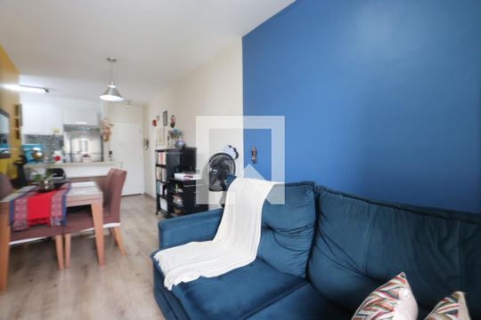 Sala de apartamento para alugar com 2 quartos, 53m² em Vila Antonieta, São Paulo
