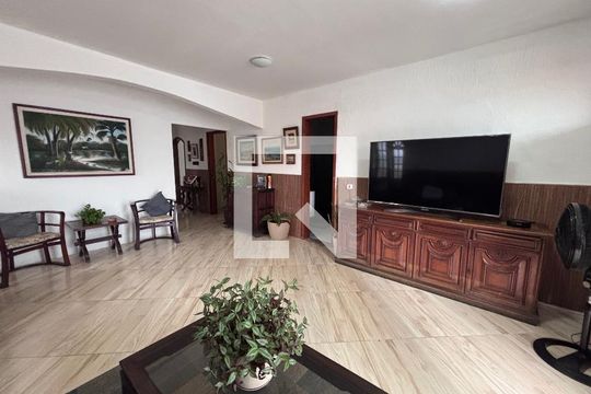 Sala 1 de casa de condomínio à venda com 6 quartos, 600m² em Vargem Pequena, Rio de Janeiro