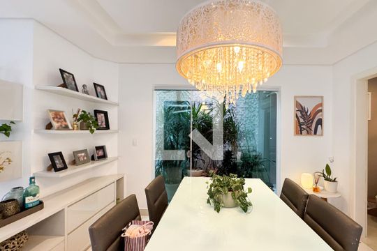 Sala de Jantar de casa à venda com 3 quartos, 200m² em Vila Jordanopolis, São Bernardo do Campo