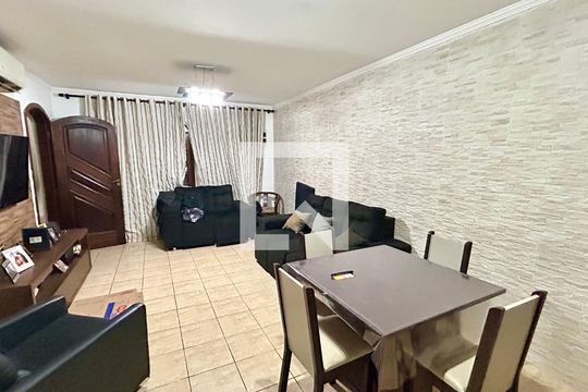 Sala de casa para alugar com 3 quartos, 280m² em Jardim Valeria, Guarulhos