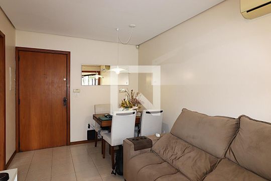 Sala de apartamento à venda com 1 quarto, 48m² em São João, Porto Alegre
