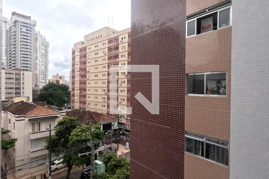 Vista da Sala de apartamento para alugar com 2 quartos, 90m² em Gonzaga, Santos