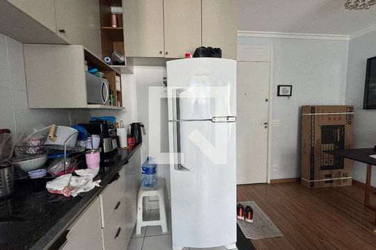 Cozinha de apartamento à venda com 2 quartos, 48m² em Centro, Osasco
