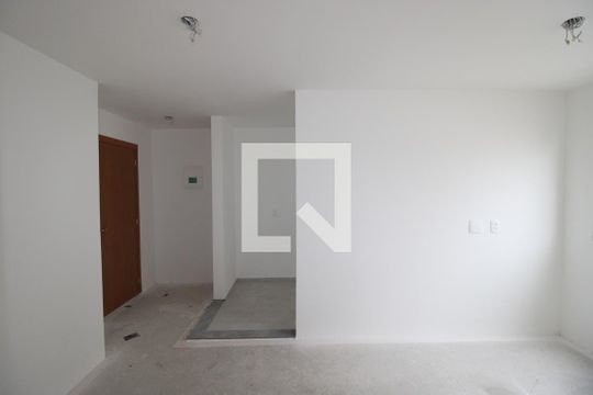 Sala / Cozinha de apartamento para alugar com 2 quartos, 45m² em Colônia (zona Leste), São Paulo