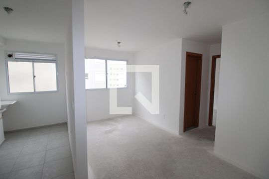 Sala / Cozinha de apartamento para alugar com 2 quartos, 45m² em Colônia (zona Leste), São Paulo
