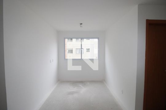 Sala / Cozinha de apartamento para alugar com 2 quartos, 45m² em Colônia (zona Leste), São Paulo