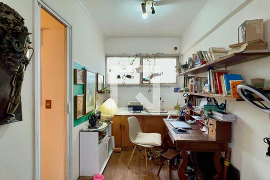 Escritório de apartamento à venda com 3 quartos, 122m² em Paraíso, São Paulo