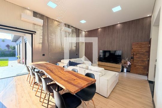 Sala de casa de condomínio à venda com 3 quartos, 208m² em Jardim Celeste, Jundiaí