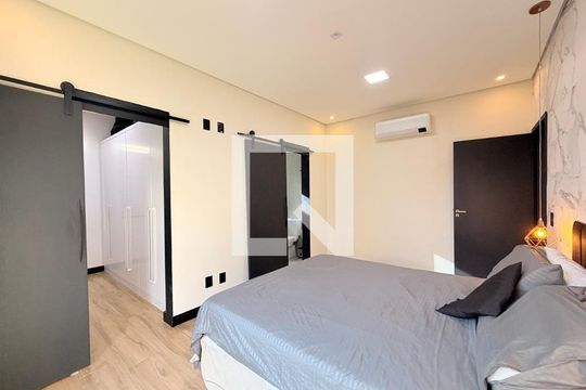 Suíte de casa de condomínio à venda com 3 quartos, 208m² em Jardim Celeste, Jundiaí