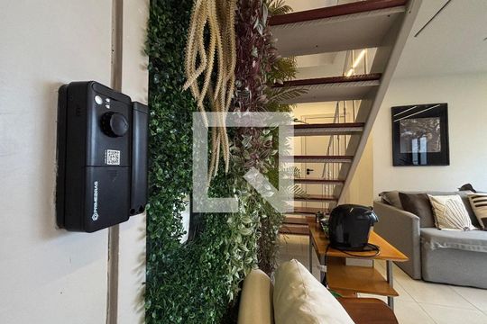 Sala - fechadura digital de apartamento para alugar com 2 quartos, 100m² em Laranjeiras, Rio de Janeiro
