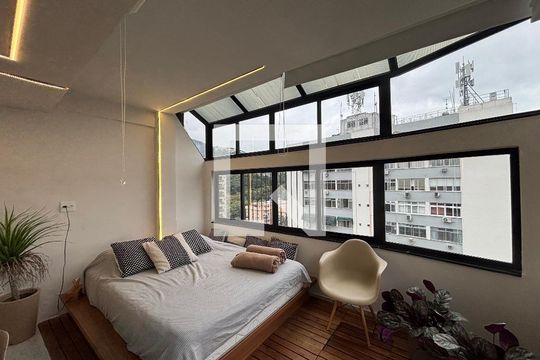 Quarto de apartamento para alugar com 2 quartos, 100m² em Laranjeiras, Rio de Janeiro