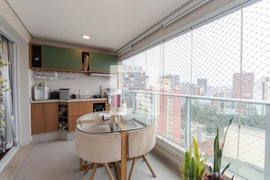 Sacada de apartamento à venda com 2 quartos, 64m² em Bela Vista, São Paulo
