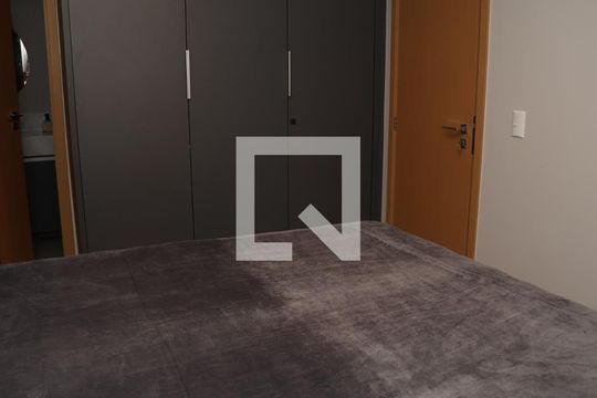 Suíte de apartamento para alugar com 1 quarto, 49m² em Setor Bueno, Goiânia