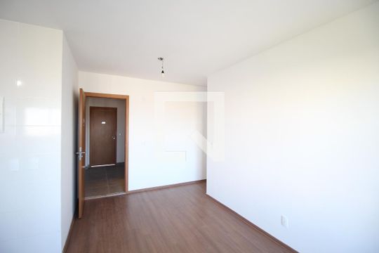 Sala de apartamento para alugar com 2 quartos, 60m² em Jardim Itu, Porto Alegre