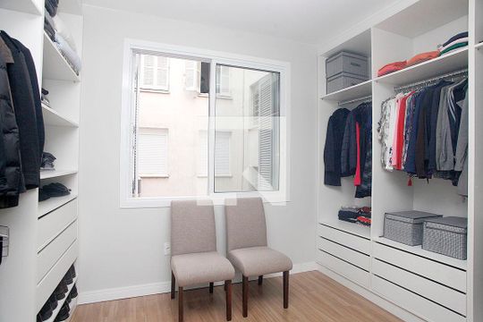 Quarto 1 - Detalhe Closet de apartamento à venda com 3 quartos, 103m² em Centro Histórico, Porto Alegre