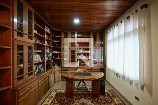 Escritório de casa à venda com 4 quartos, 1406m² em Jardim Guedala, São Paulo