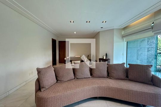 Sala  de apartamento à venda com 4 quartos, 181m² em Funcionários, Belo Horizonte