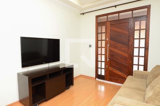 Sala de casa à venda com 4 quartos, 167m² em Eldorado, Contagem